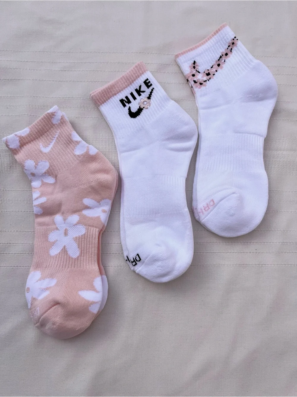 Nike DriFit White & Pink Ankle Socks - 3-Pack